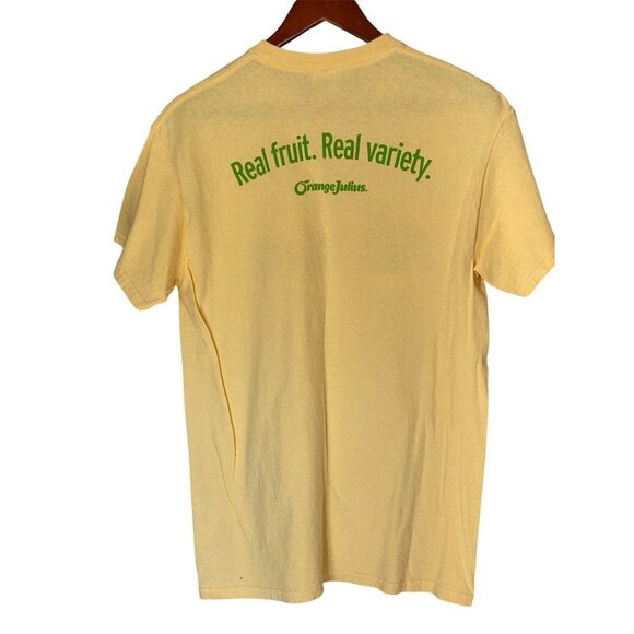 Orange Julius Yellow S/S T-Shirt Men's Size M Pina Colada Fruit Smoothies - Picture 2 of 5